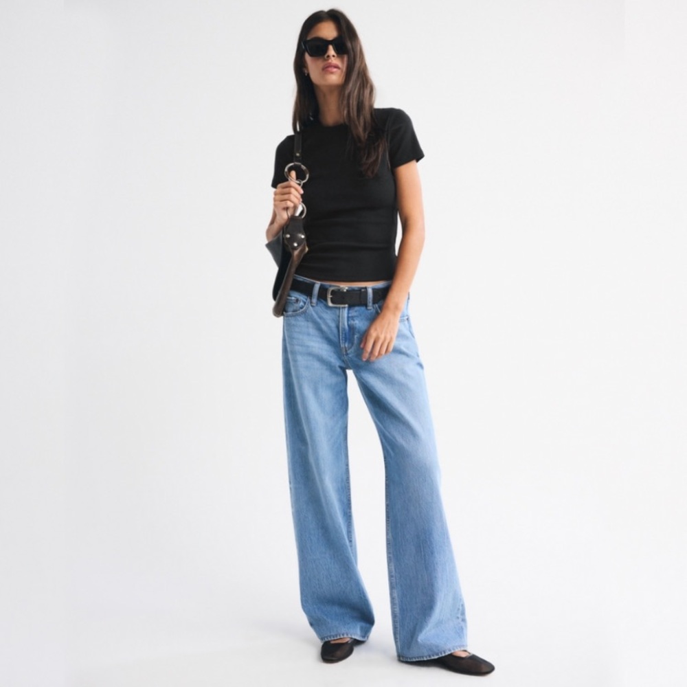 essential rib tuckable baby tee
